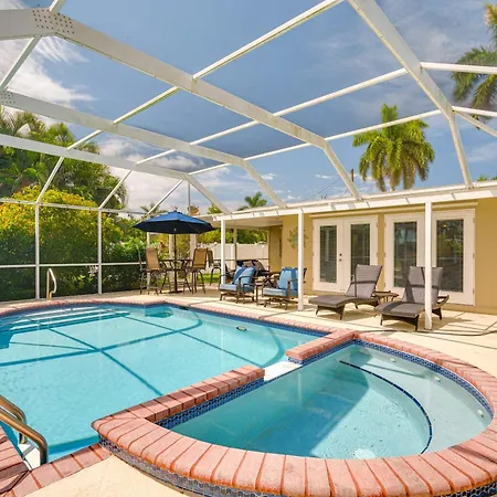 Canal-Front Home With Boat Lift In Cape Coral!